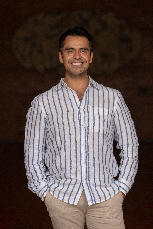 Prof. Hugo Olvera Vargas